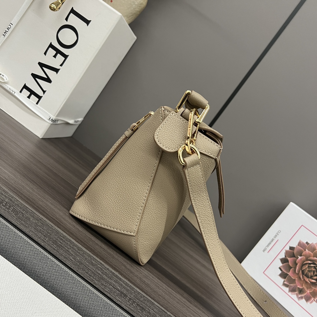 Loewe Puzzle Bags